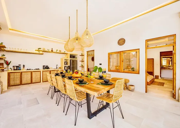 Villa Dublin - Luxury 5 Bdr W Jacuzzi & Pool
