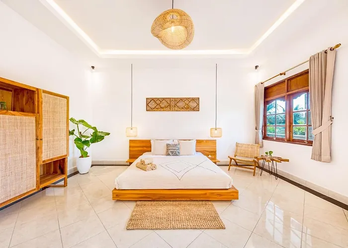 Dublin - Luxury 5 Bdr W Jacuzzi & Pool Seminyak (Bali)