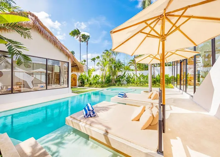 Dublin - Luxury 5 Bdr W Jacuzzi & Pool Villa *