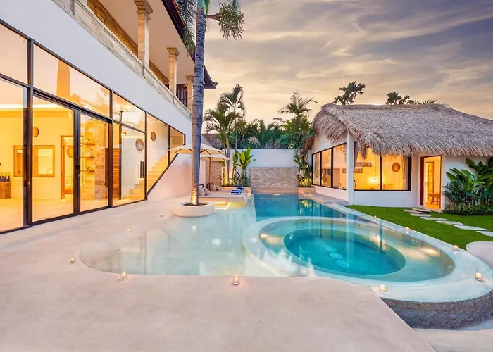 Dublin - Luxury 5 Bdr W Jacuzzi & Pool Seminyak (Bali)