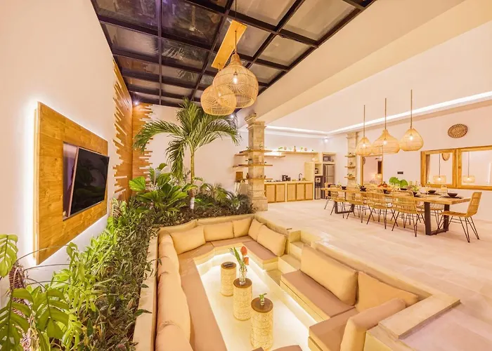 Dublin - Luxury 5 Bdr W Jacuzzi & Pool * Seminyak (Bali)